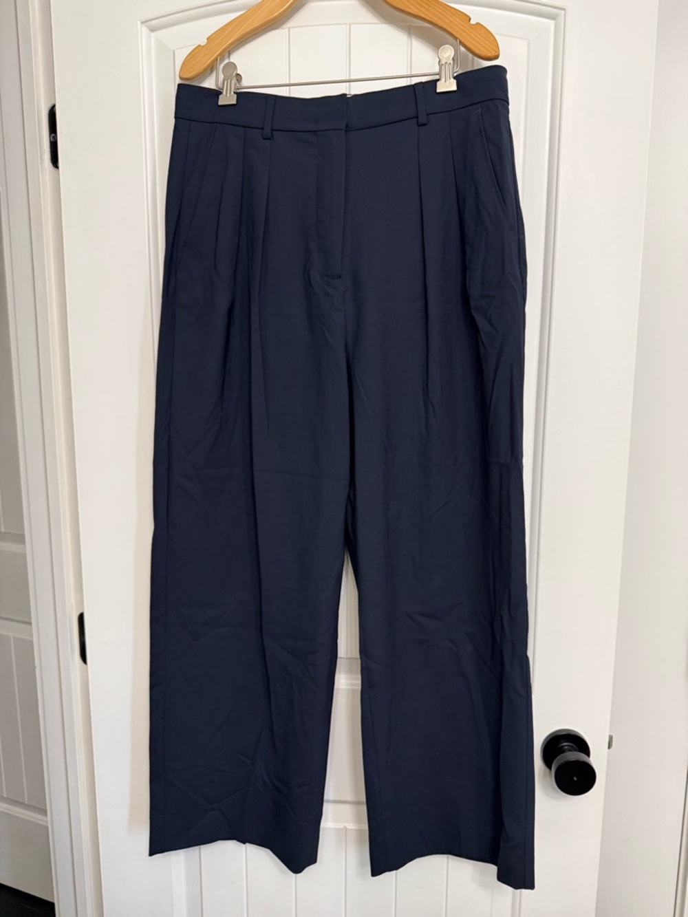 Weekend Max Mara Navy Pleated Dress Pants